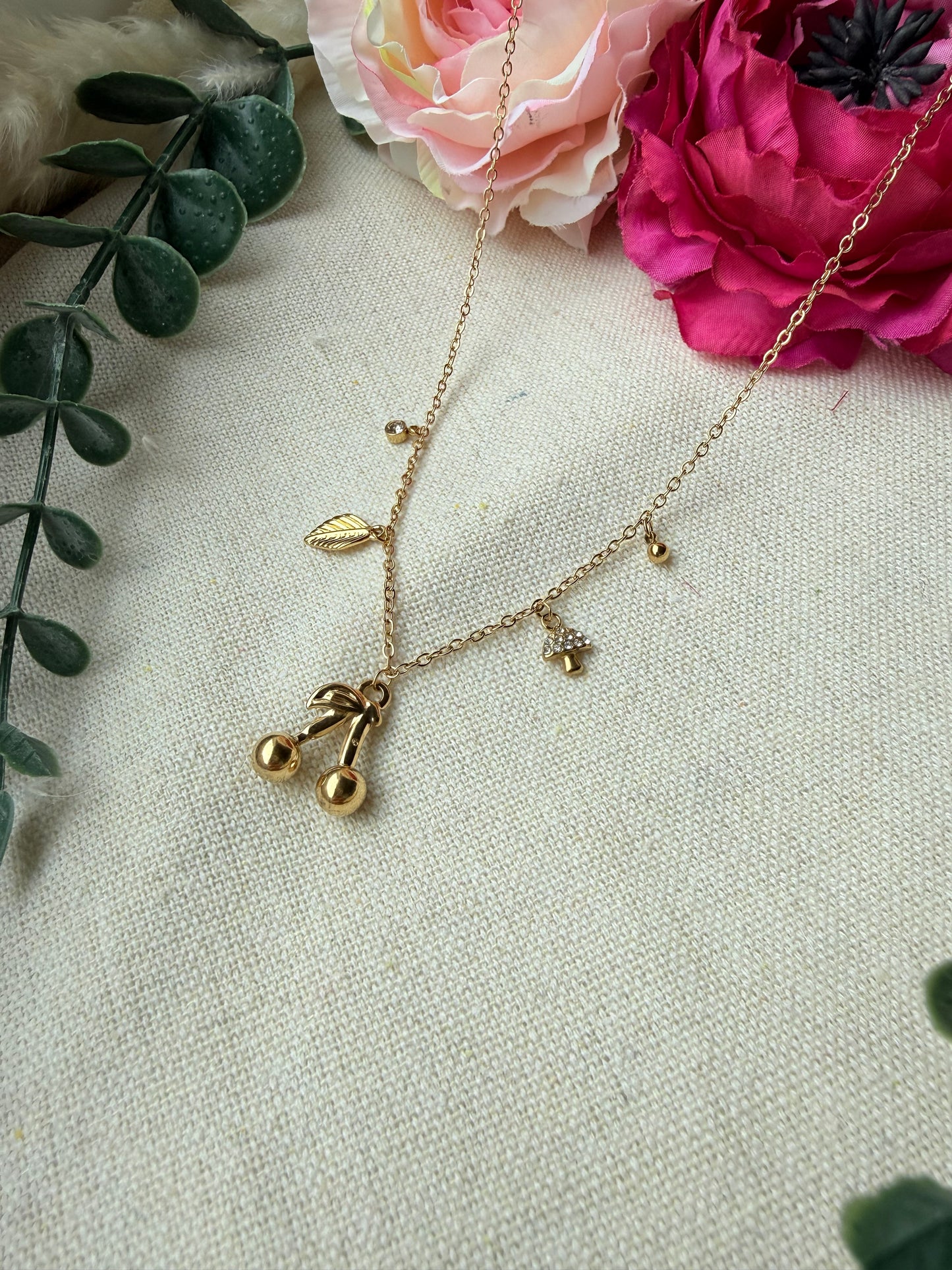 Edelstahlkette Gold mit Kirschen Anhänger "Cherry Love"