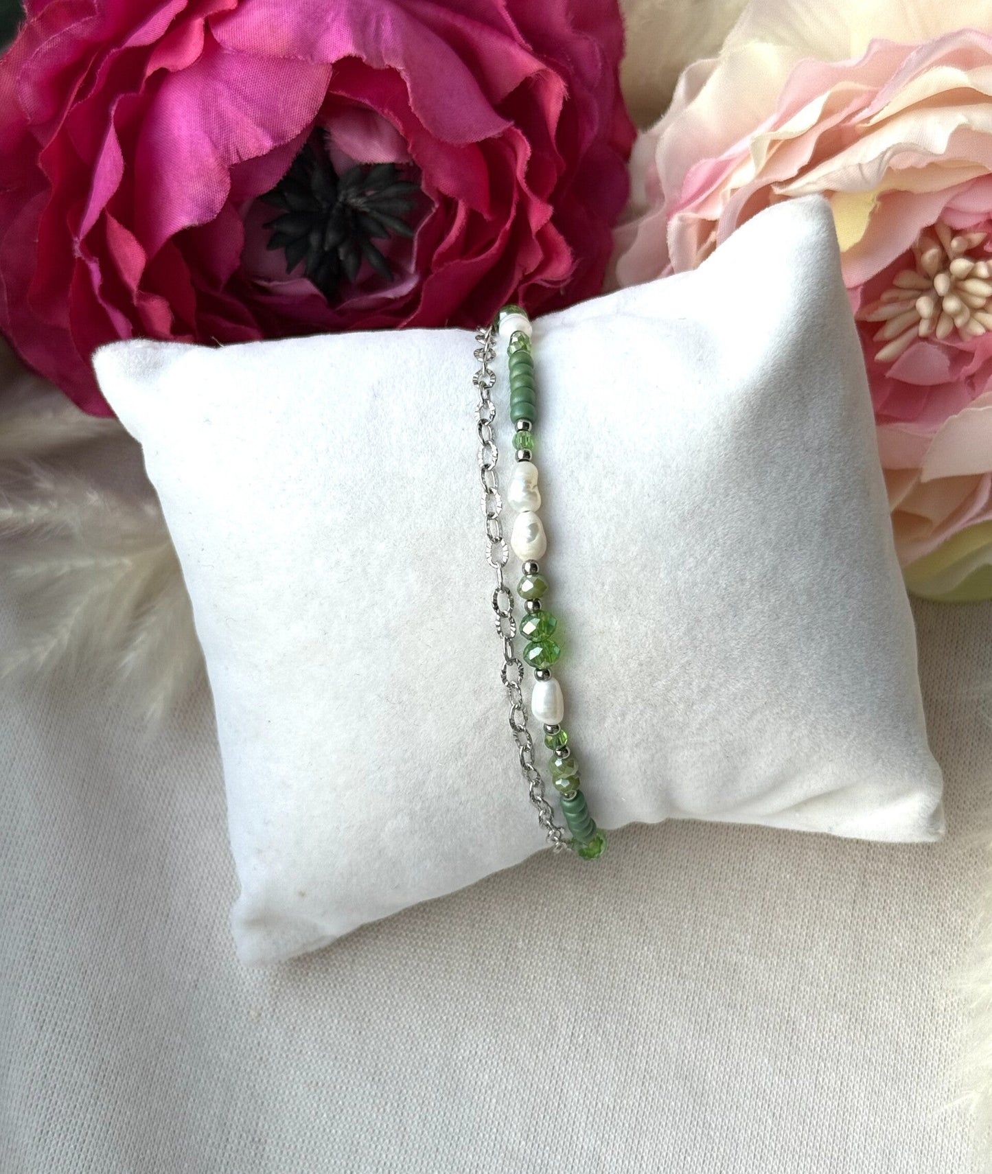 zweigliedriges Perlenarmband "Sina" in grün/silber töne