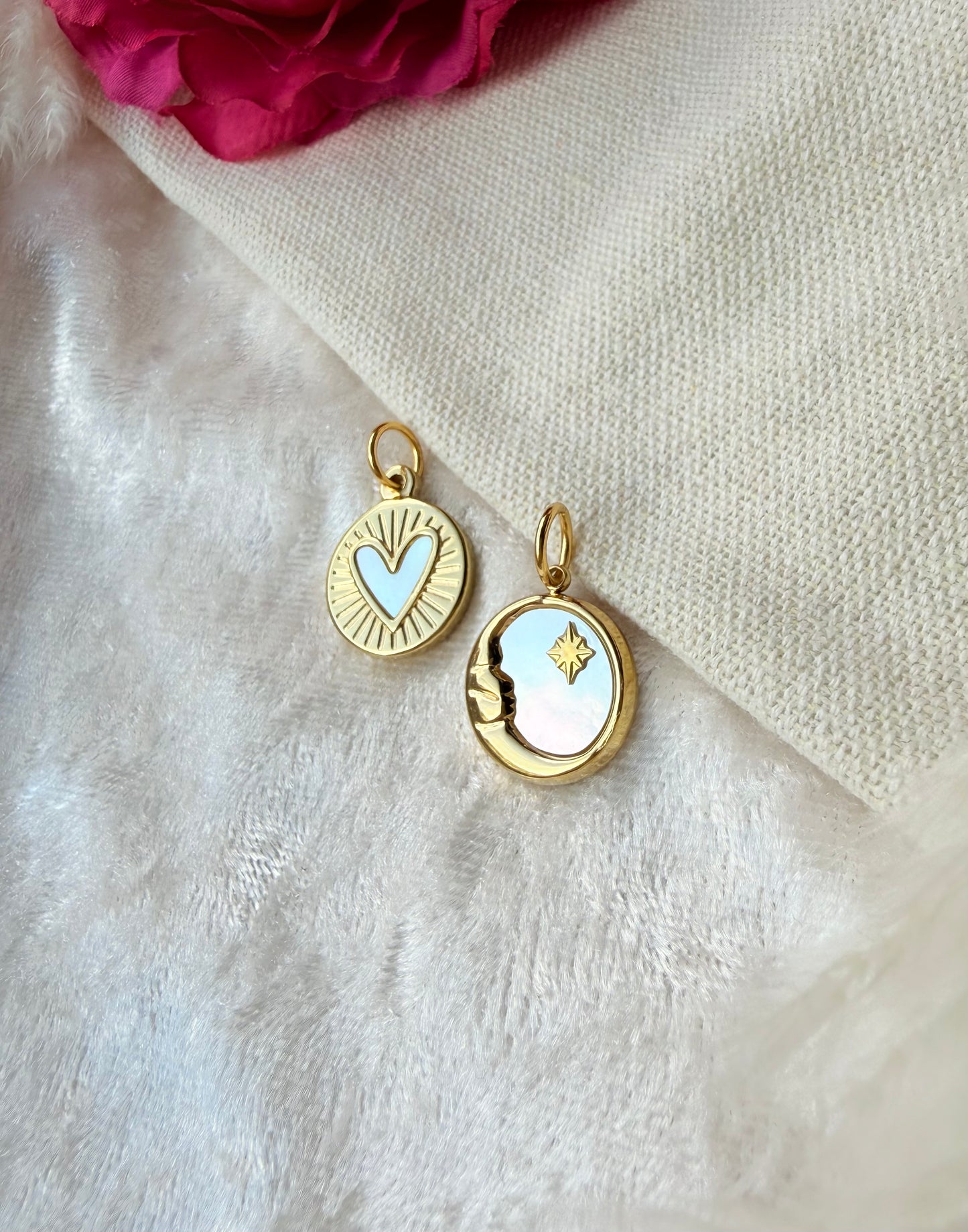 Edelstahl Charm Gold – Herz & Mond Wechselanhänger mit Perlmutt