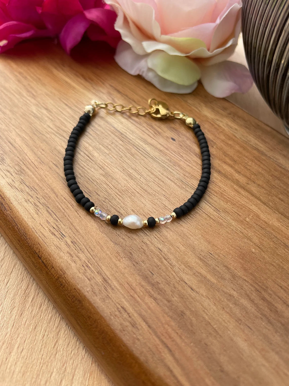 Armband aus Süswasserperlen, Miyukiarmband, Glasschliffperlen und Edelstahlperlen in gold