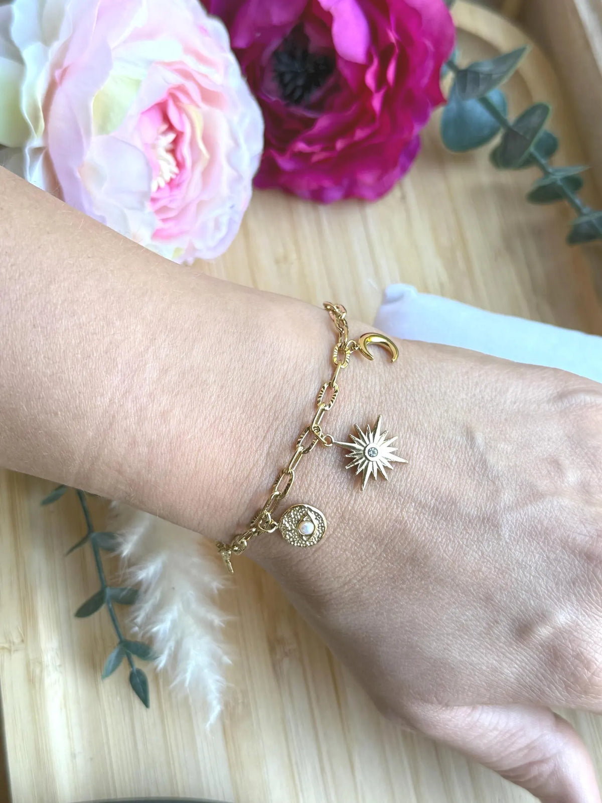 Edelstahl Armband Gold mit Anhängern – Mond & Stern
