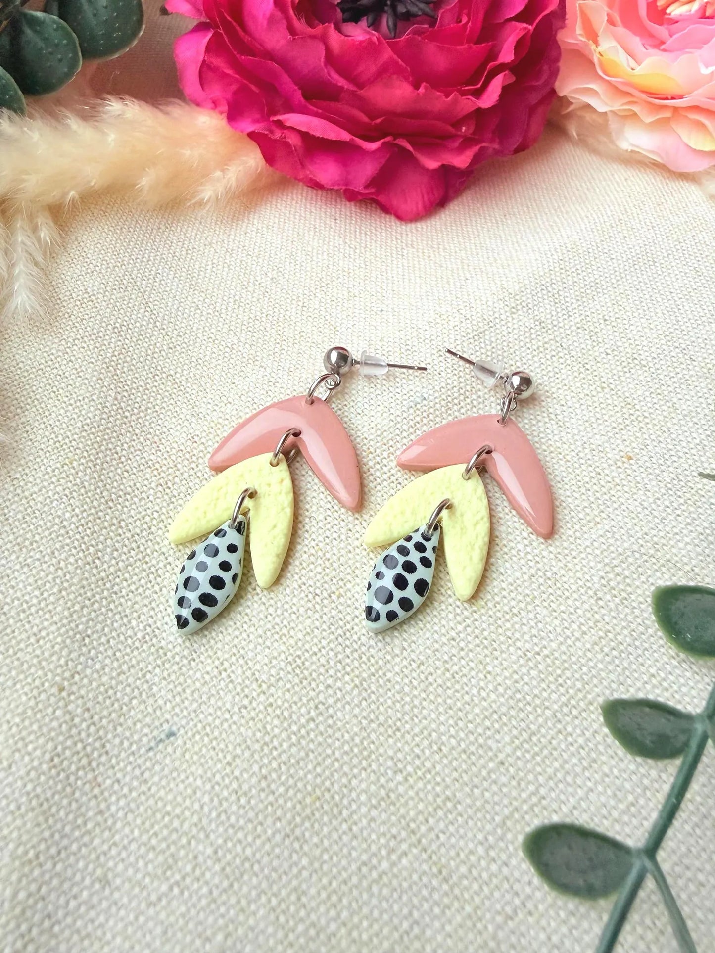 Polymer Clay Ohrringe – Handgemachte Statement Ohrringe Leicht & Modern "Fenja" pastel rosa/gelb und grün