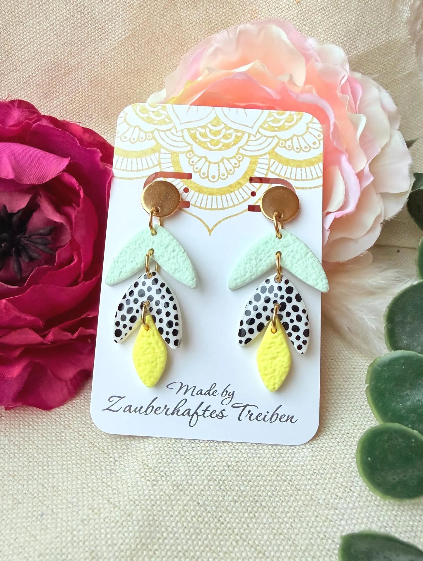 Polymer Clay Ohrringe – Handgemachte Statement Ohrringe Leicht & Modern  "Sweet" mintgrün/gelb/weiß/gold