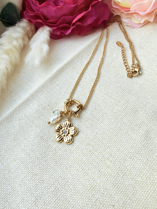 Elegante Edelstahlkette mit austauschbaren Anhängern "Flower"
