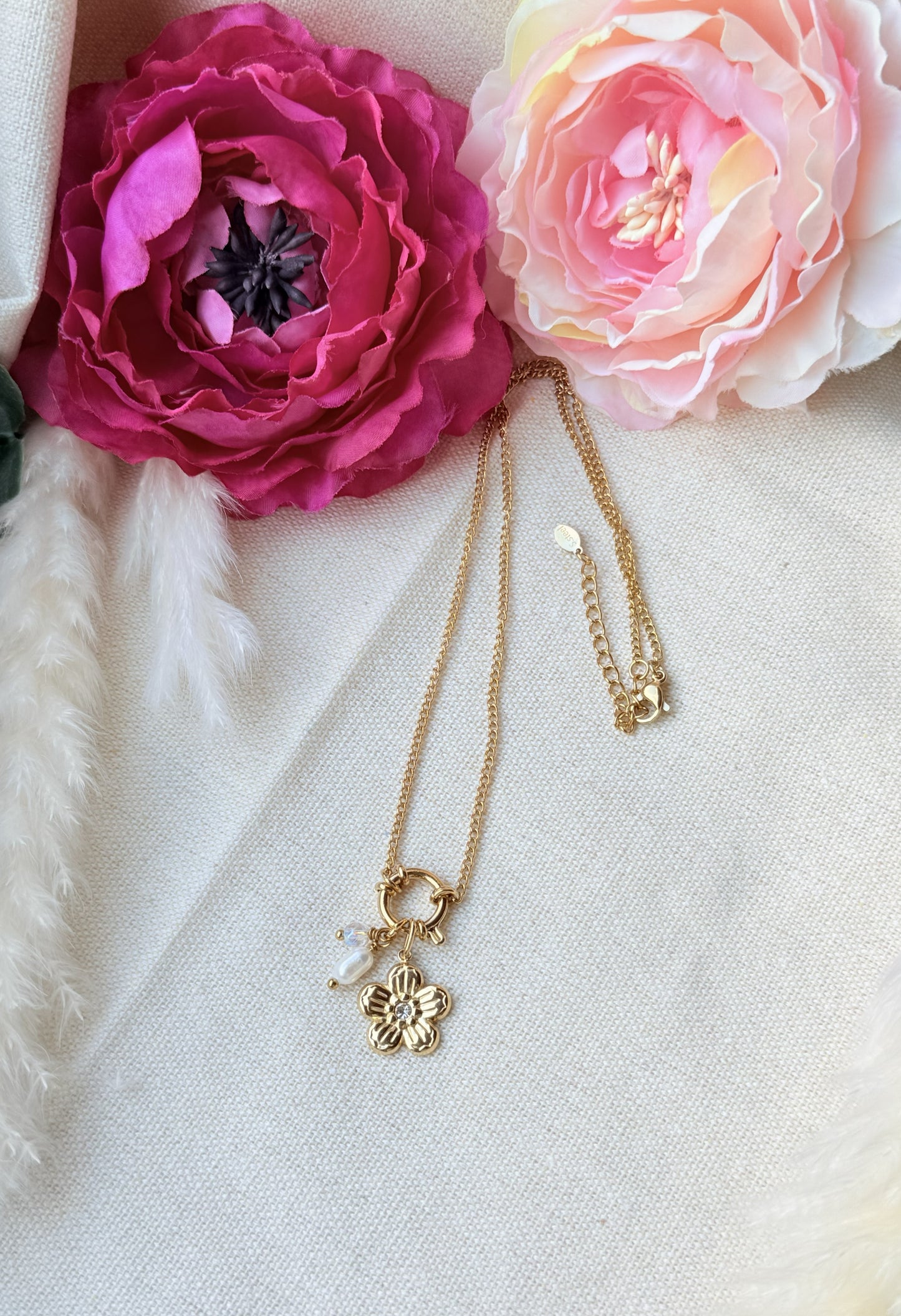 Elegante Edelstahlkette mit austauschbaren Anhängern "Flower"