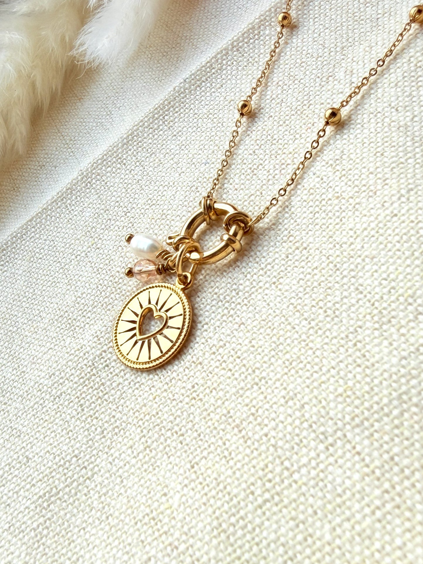 Elegante Edelstahlkette mit austauschbaren Anhängern "Herz"