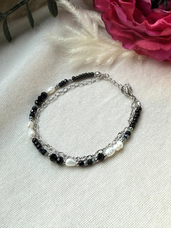 zweigliedriges Perlenarmband "Sina" in schwarz/silber töne