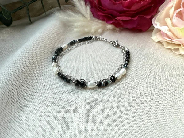 zweigliedriges Perlenarmband "Sina" in schwarz/silber töne