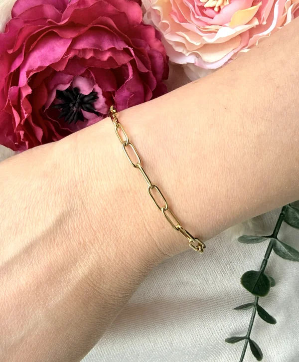 Minimalistisches Gliederarmband aus Edelstahl