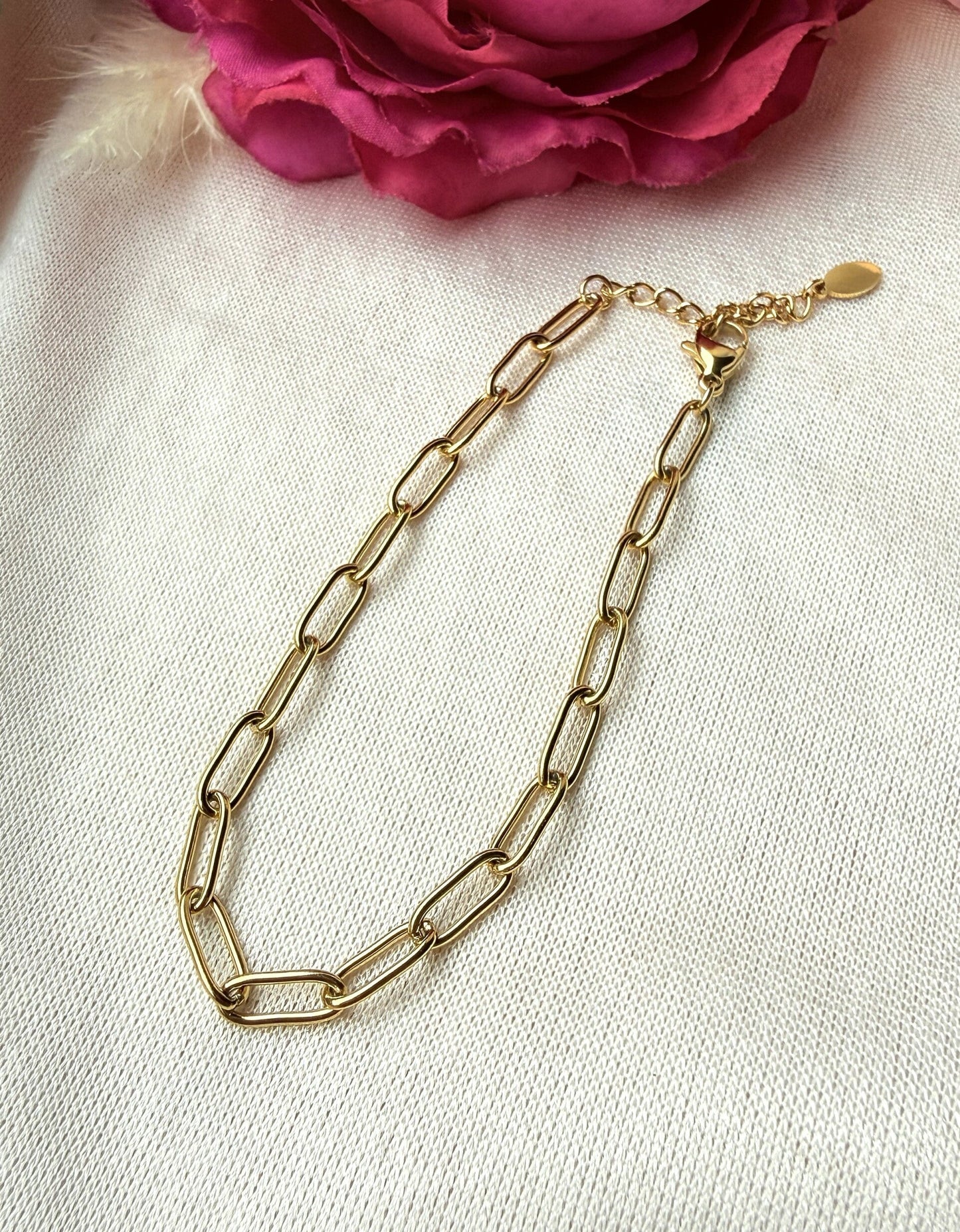 Minimalistisches Gliederarmband aus Edelstahl