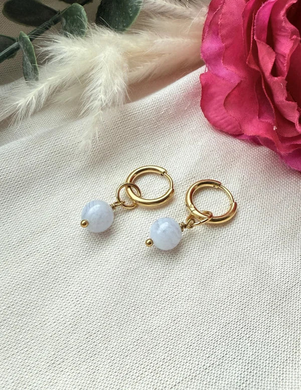 Edelstahl-Ohrringe mit Chalcedon-Perle gold